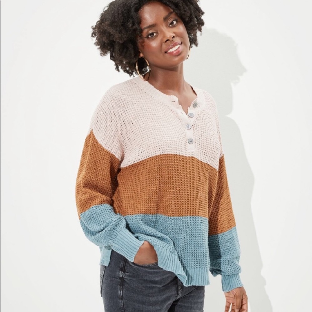American Eagle Sweater
